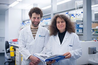 Dr Anne Voss (right) and Dr Tim Thomas have found a 'switch' that modifies a gene essential for normal heart development.