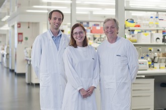 Dr Victor Peperzak, Dr Ingela Vikstrom and Associate Professor David Tarlinton in a laboratory